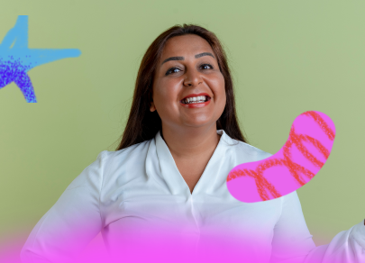 Mujer informándose sobre el cáncer cervicouterino